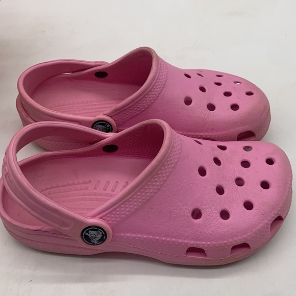 CROCS Girl's Pink Traditional Clogs. CR3856A - Picture 2 of 5